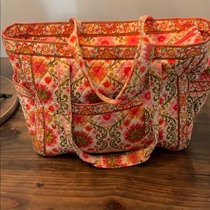 Vera Bradley Get Carries Away Tote in Folkloric